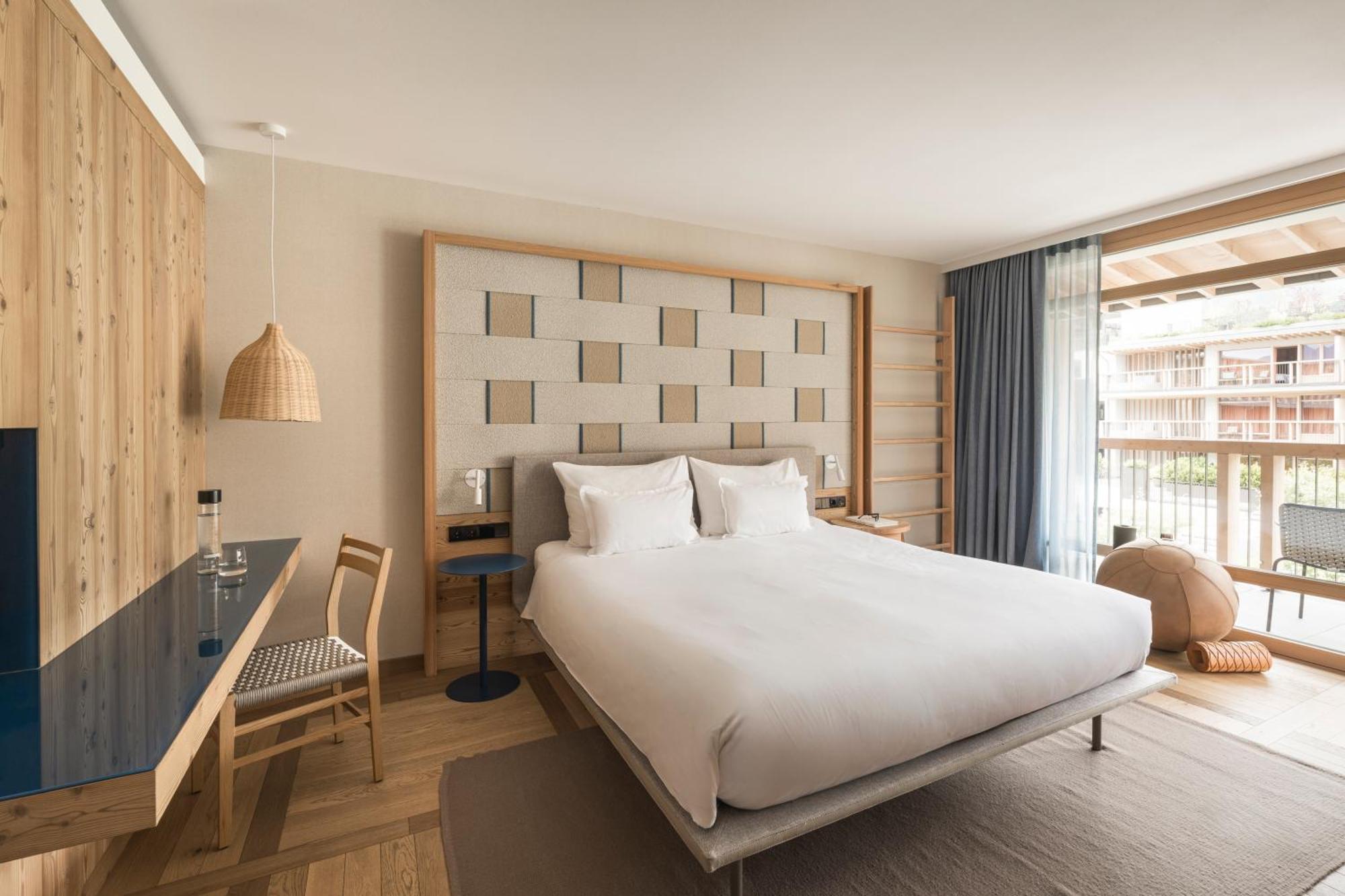 Falkensteiner Hotel Kronplatz - The Leading Hotels Of The World (Adults Only) Рісконе Номер фото A room at the hotel